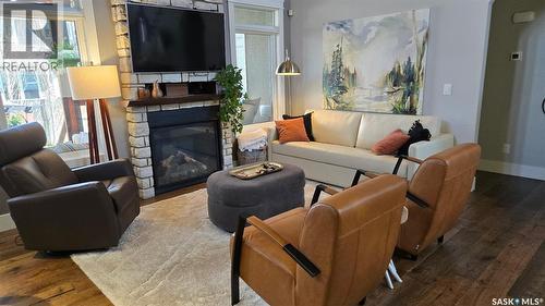 522 Hastings Crescent, Saskatoon, SK 