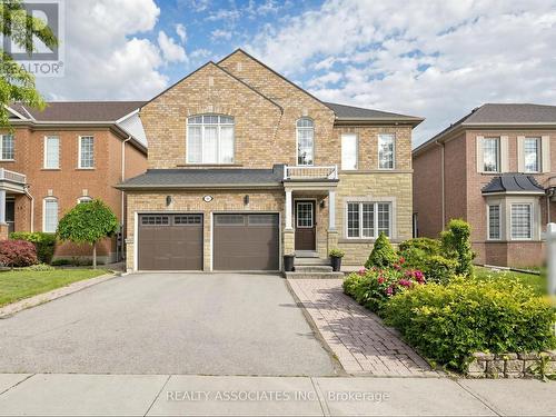 44 SHINING WILLOW CRESCENT  Brampton, ON L6P 2A2
