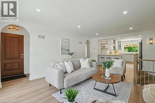 72 Mountain Park Avenue, Hamilton, ON 