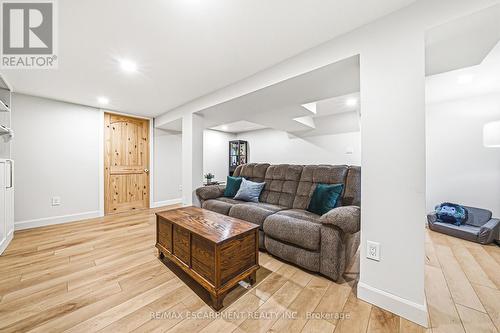 546 Mohawk Road E, Hamilton, ON 