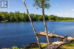 Serenity & privacy in a quiet bay - 