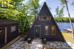 Lakeside cabin - 