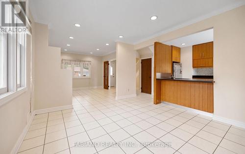 7872 - 7876 Kipling Avenue, Vaughan, ON - Indoor Photo Showing Kitchen