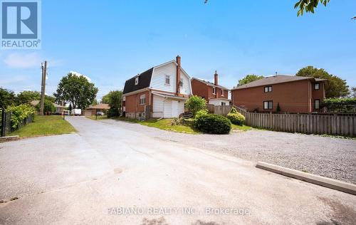 7872 - 7876 Kipling Avenue, Vaughan, ON - Outdoor