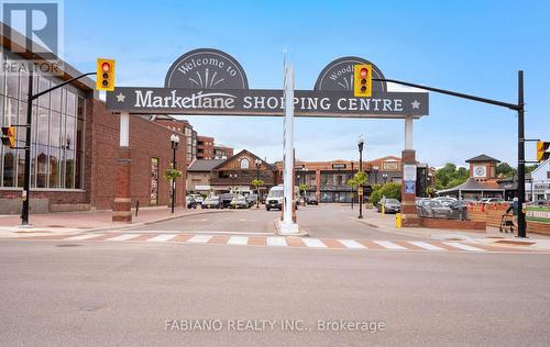 7872 - 7876 Kipling Avenue, Vaughan, ON - Outdoor