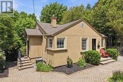 519 COLLEGE STREET Newmarket, ON L3Y 1C7