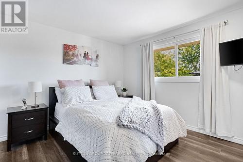 1 Ponderosa Crescent, London South (South X), ON 