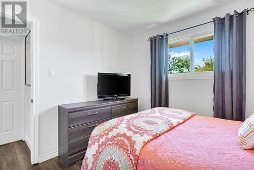 1 Ponderosa Crescent, London South (South X), ON 