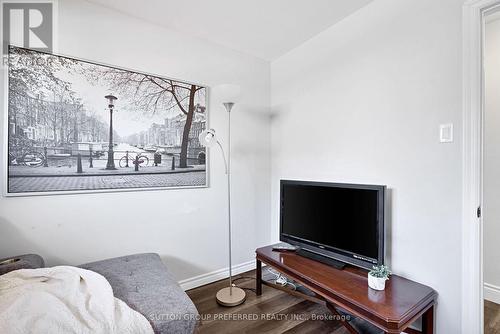 1 Ponderosa Crescent, London South (South X), ON 