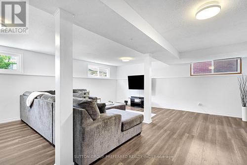1 Ponderosa Crescent, London South (South X), ON 