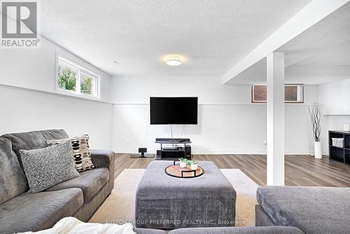 1 Ponderosa Crescent, London South (South X), ON 