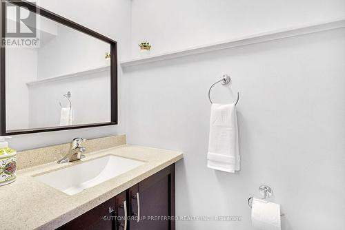 1 Ponderosa Crescent, London South (South X), ON 