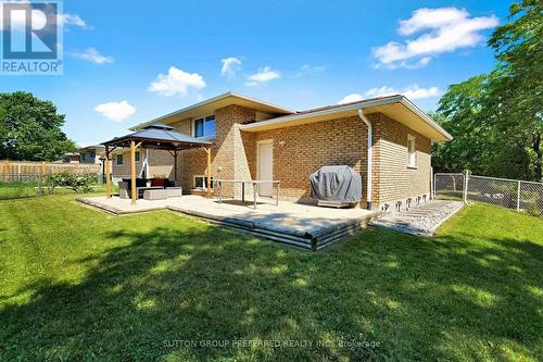 1 Ponderosa Crescent, London South (South X), ON 