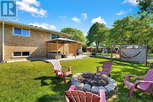 1 Ponderosa Crescent, London South (South X), ON 