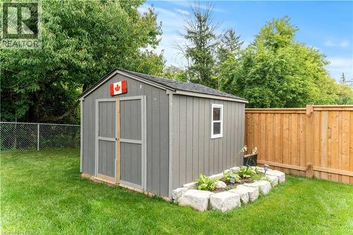 8 Lorne Card Drive, Paris, ON 