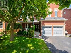 33 WATFORD STREET Whitby, ON L1M 1E6