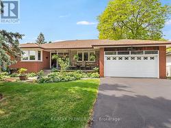 41 FLORIDA CRESCENT Toronto, ON M9M 1P4