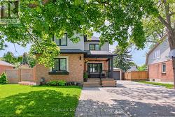15 FERN STREET Brampton, ON L6Y 1X3