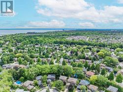 A Desirable Bronte Location Close to the Lake - 