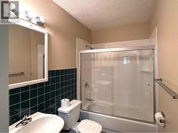 4 piece full bath on upper floor - 