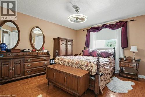 6 Theodore Drive, Hamilton, ON 