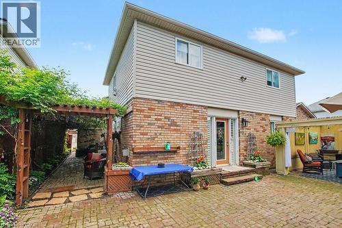 6 Theodore Drive, Hamilton, ON 