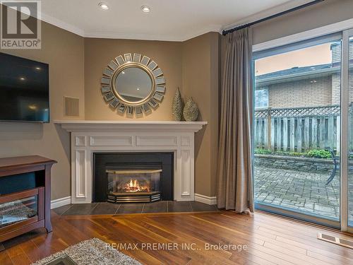 225 Juniper Avenue, Burlington, ON 