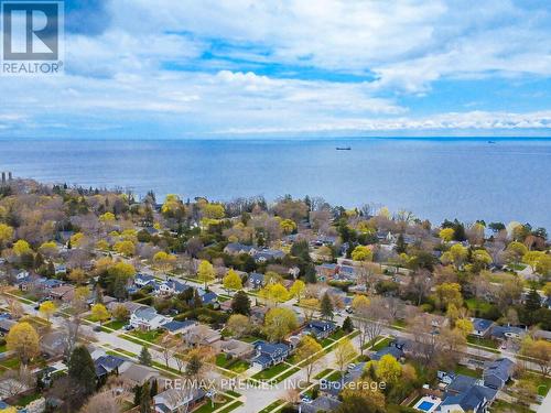 225 Juniper Avenue, Burlington, ON 