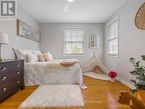 225 Juniper Avenue, Burlington, ON 