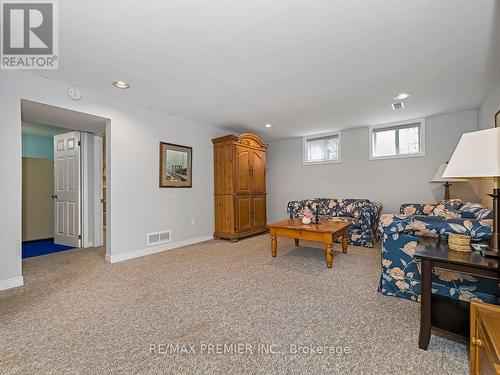 225 Juniper Avenue, Burlington, ON 