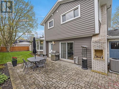 225 Juniper Avenue, Burlington, ON 