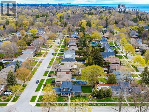 225 Juniper Avenue, Burlington, ON 