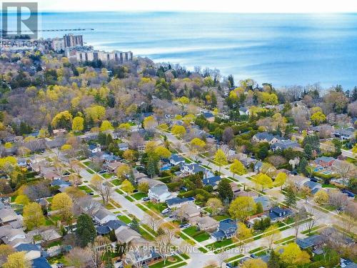 225 Juniper Avenue, Burlington, ON 