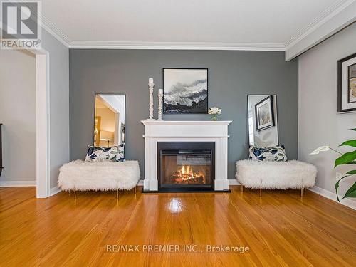 225 Juniper Avenue, Burlington, ON 
