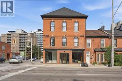 45 WELLINGTON Street N  Hamilton, ON L8R 1M9