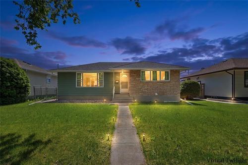 648 Lindhurst Avenue  Winnipeg, MB R2K 1Z5