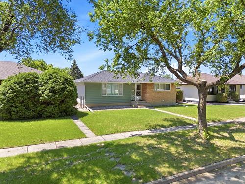 648 Lindhurst Avenue, Winnipeg, MB 