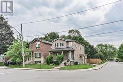 122 CEDARCREST BOULEVARD Toronto, ON M4B 2P3