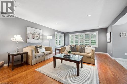 18 Dunnington Court, Kitchener, ON 