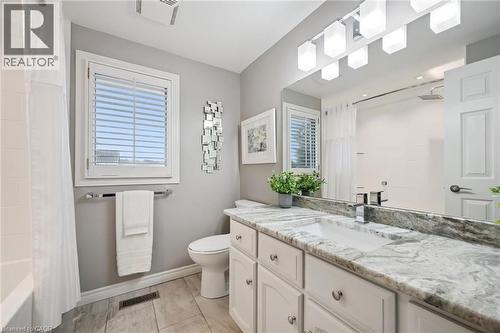 deep soaker tub with shower - 18 Dunnington Court, Kitchener, ON 
