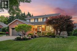 18 DUNNINGTON Court  Kitchener, ON N2A 3M5