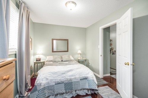 10 Richview Drive, Hamilton, ON 