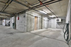 Garage - 