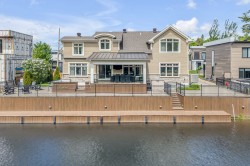 104 Av. de la Rivière  Fossambault-Sur-Le-Lac, QC G3N 0B9
