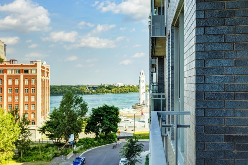 View - 604-360 Rue Atateken, Montréal (Ville-Marie), QC 