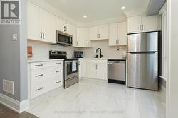 70 COURTLEIGH SQUARE Brampton, ON L6Z 1J3