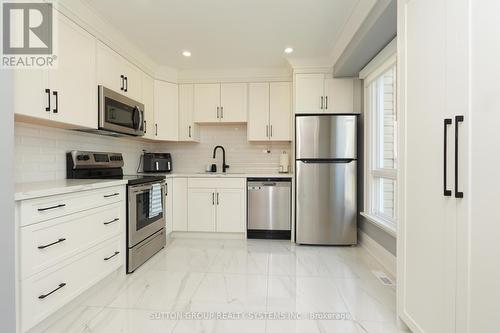 70 Courtleigh Square, Brampton, ON 