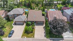 56 BEN TIRRAN CRESCENT Hamilton, ON L8G 4V7