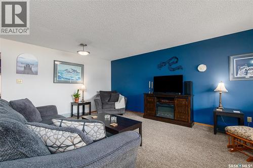 21 Thorn Crescent, Moose Jaw, SK 