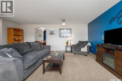 21 Thorn Crescent, Moose Jaw, SK 